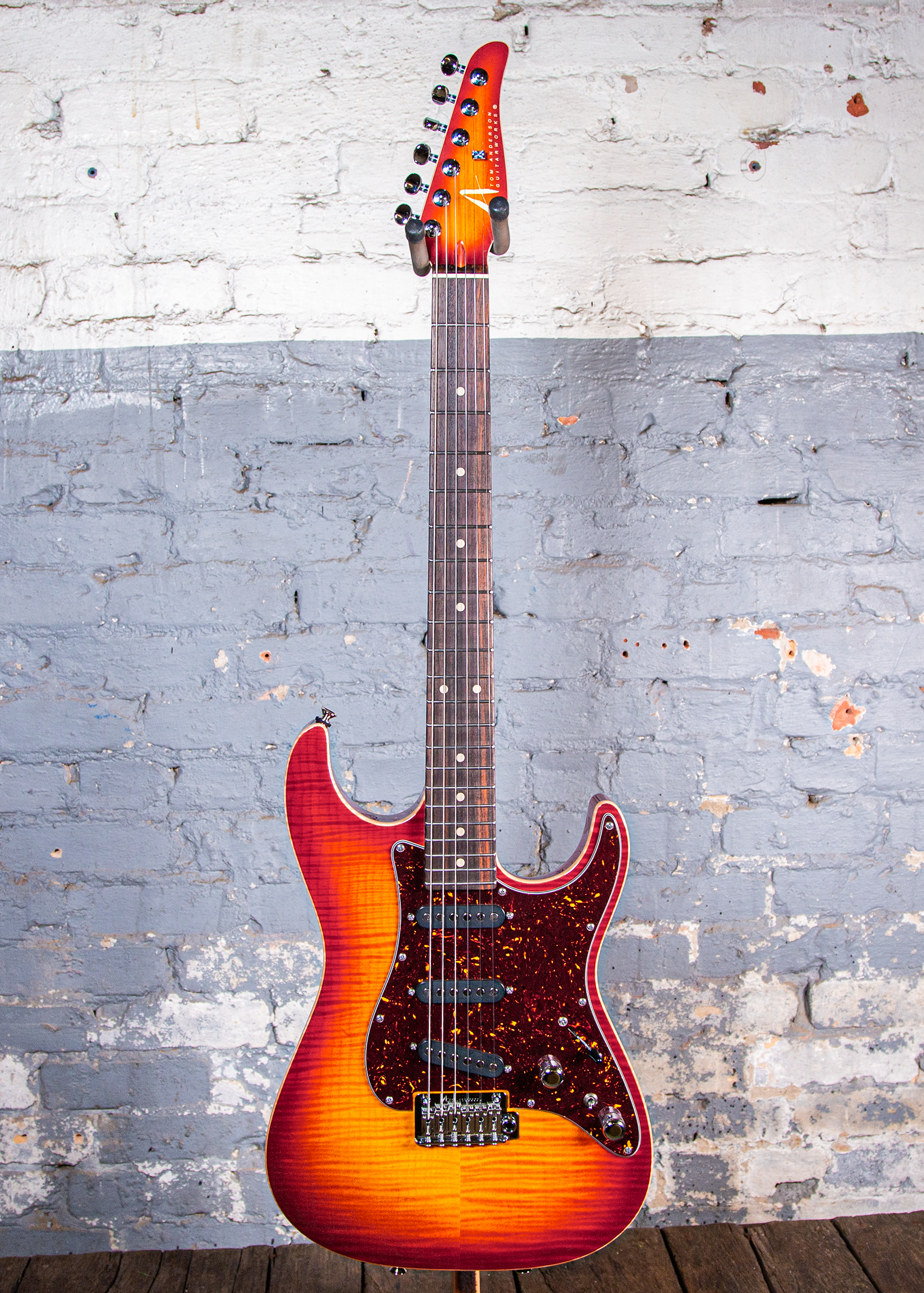 Anderson Guitarworks: Drop Top Classic - Cherry Burst w/Binding