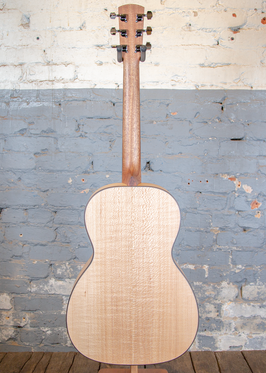 Larrivee Guitars: 00-03-GR Silver Oak 80th Birthday Edition