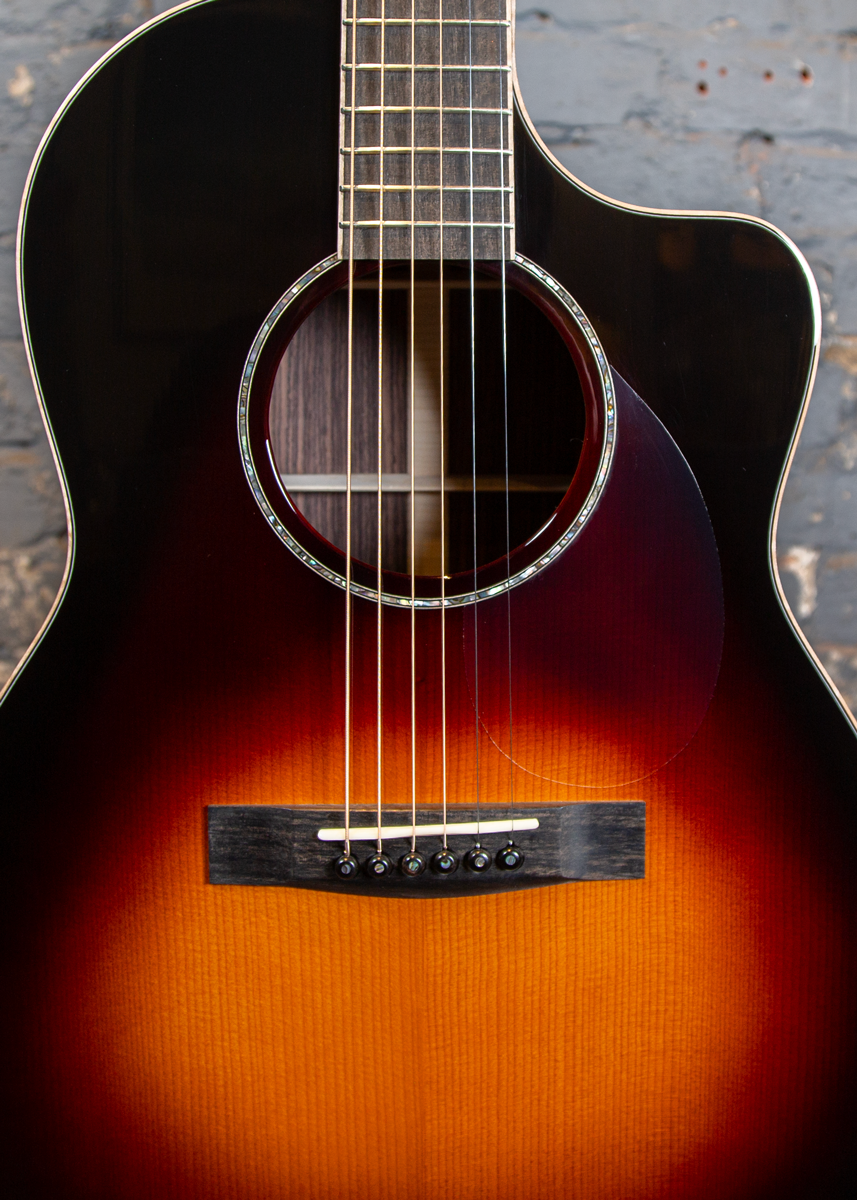Huss & Dalton: CM cutaway custom