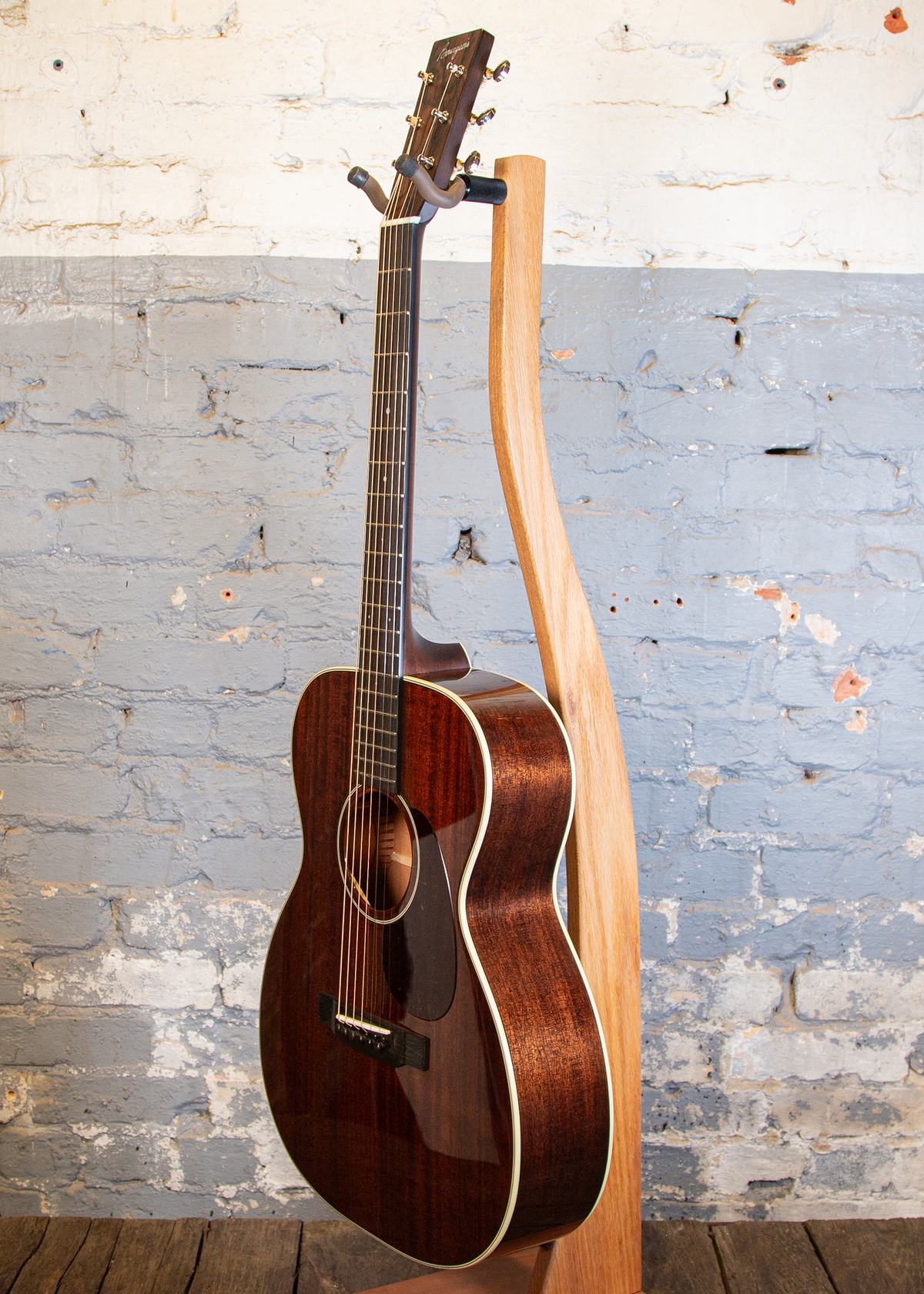 Bourgeois Guitars: Down East Hogtop
