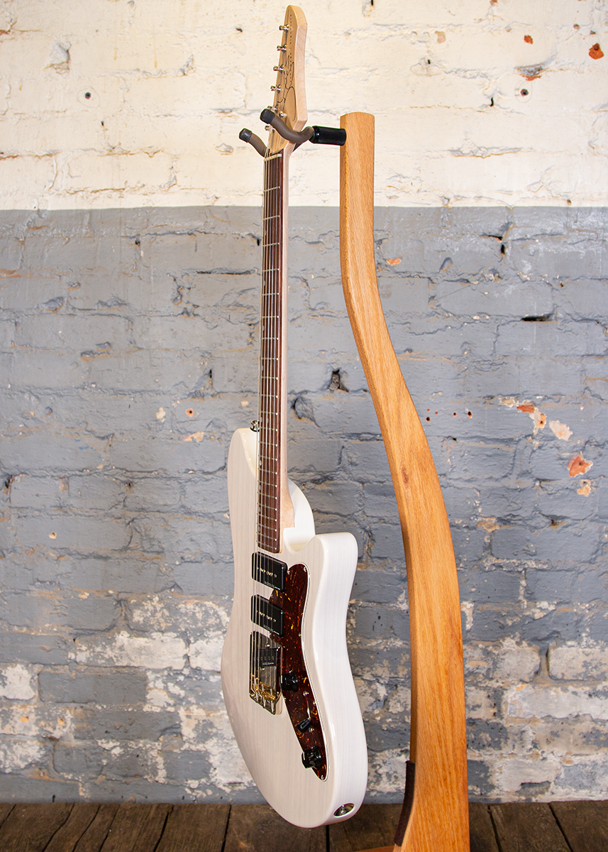 John Page Guitars: JPS DL - Blonde over Ash