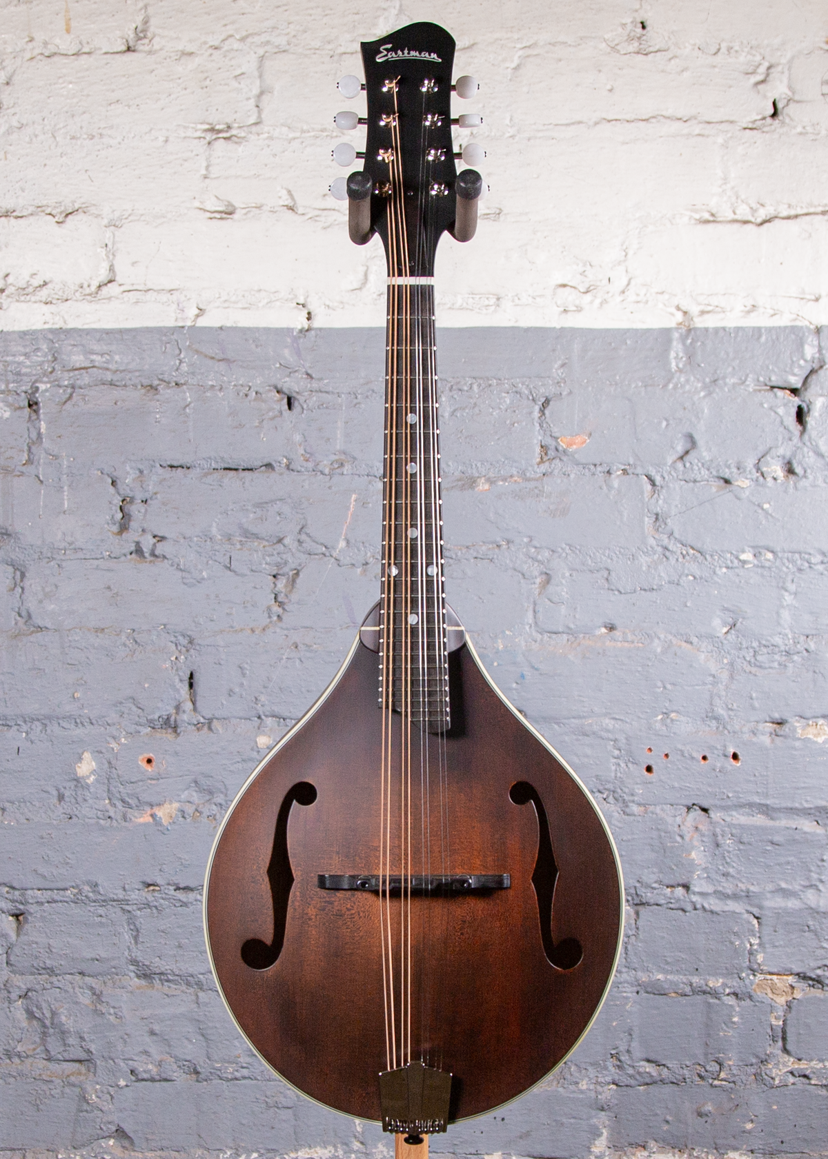 Eastman Guitars: MD-305 Mandolin