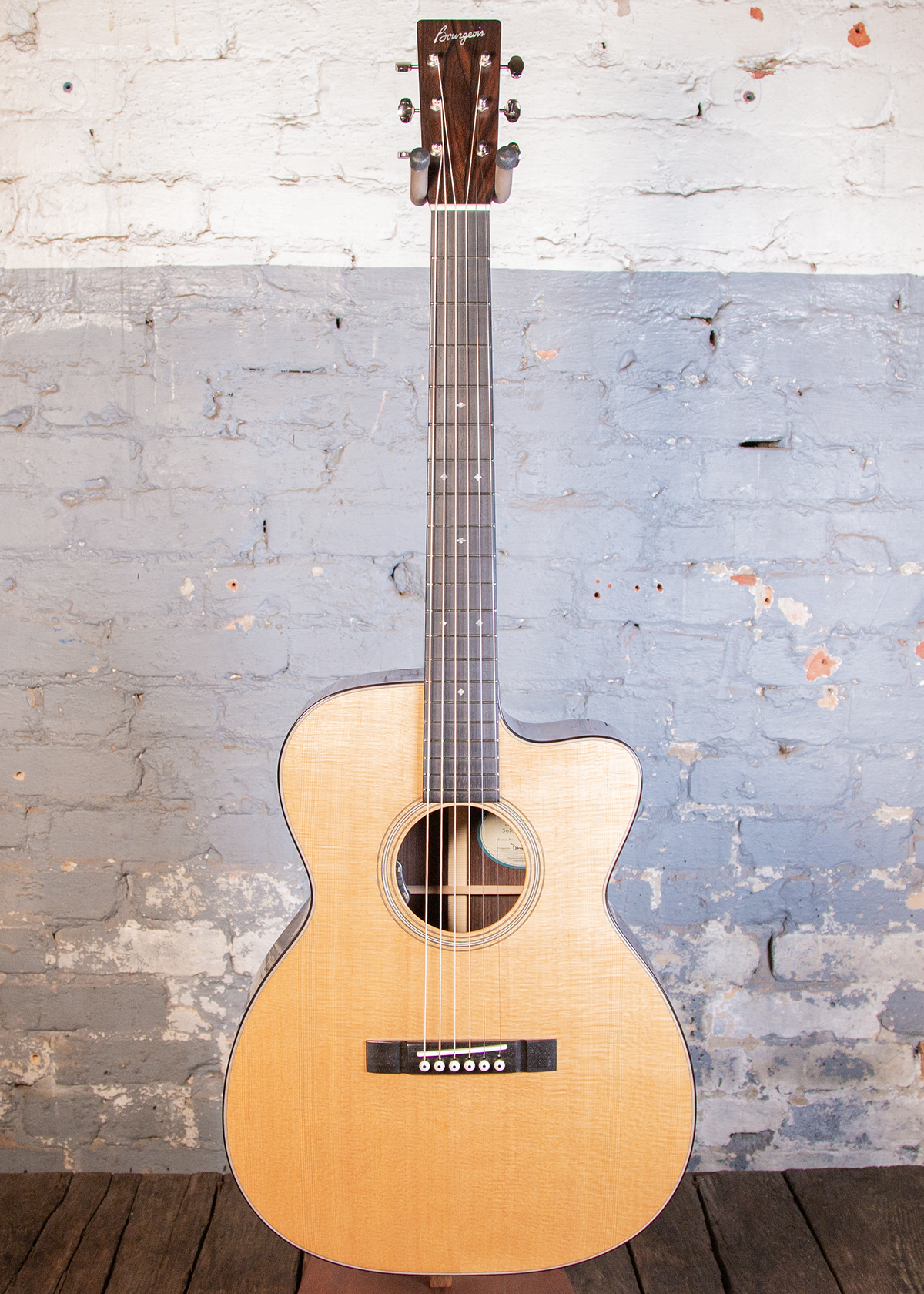 Bourgeois Guitars: Down East Soloist OMCE/DE