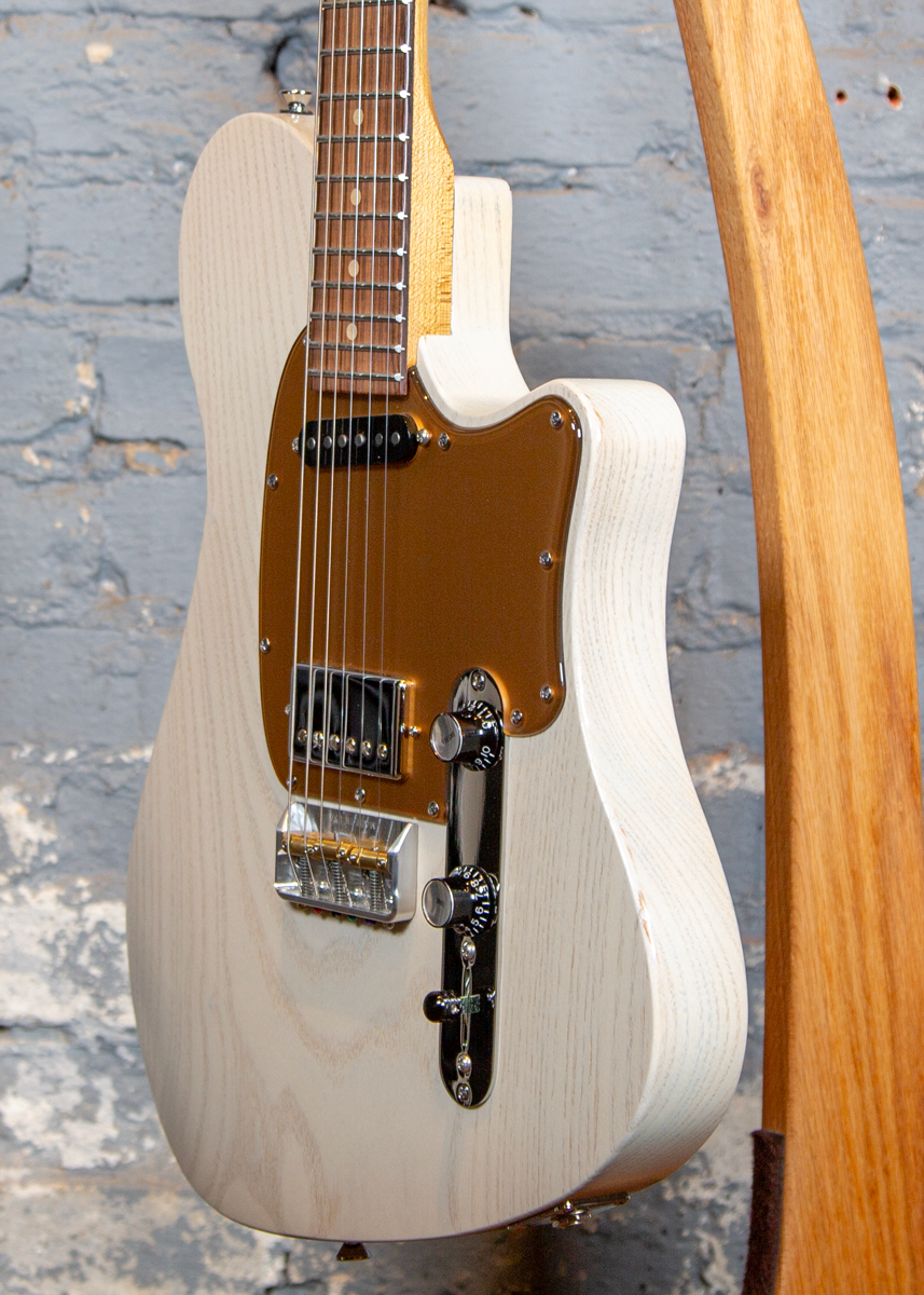 Sugar Guitars: Cream w/ Gold