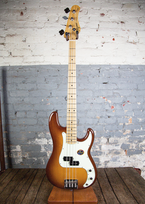 Tagima: TPB-4 Bass w/bag