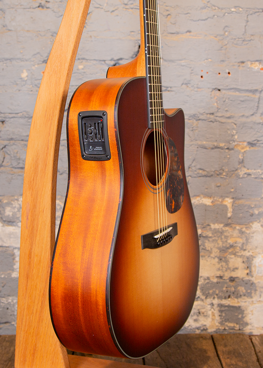 Furch Guitars: Vintage 1 Dc-SM SB SPE