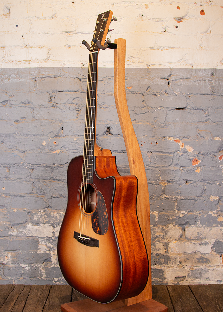 Furch Guitars: Vintage 1 Dc-SM SB SPE