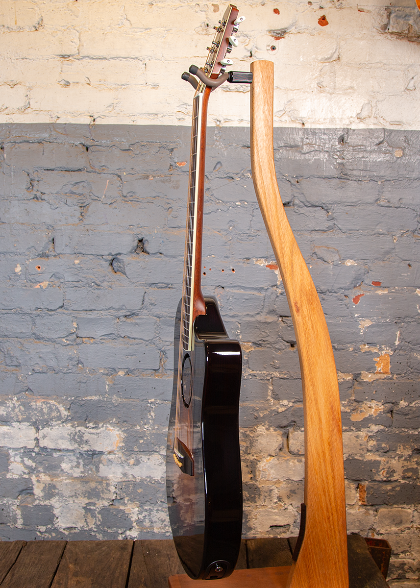 L.R. Baggs: AEG-1 Sunburst Sitka Spruce