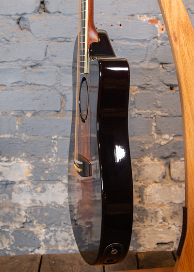 L.R. Baggs: AEG-1 Sunburst Sitka Spruce