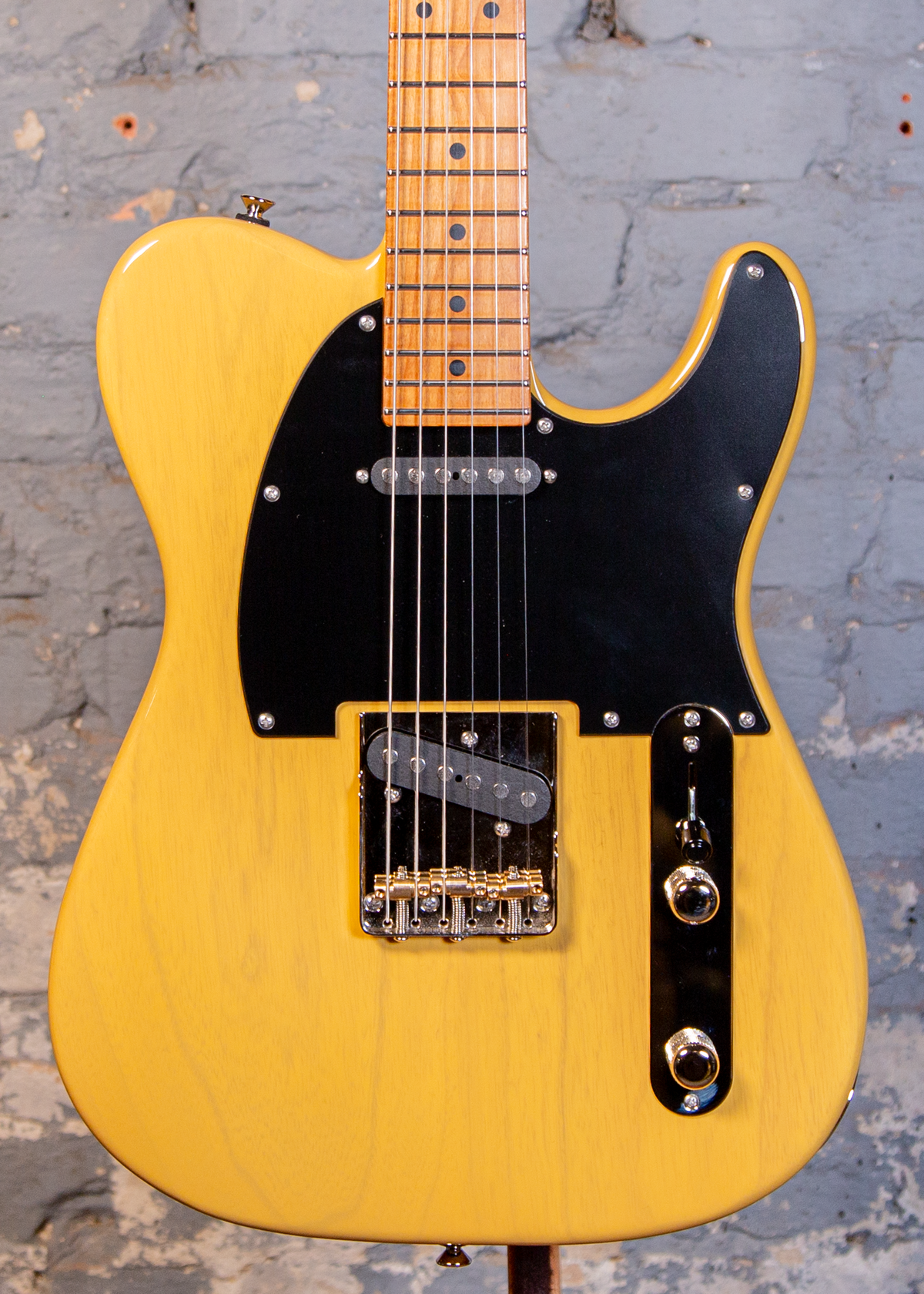Anderson Guitarworks: T Icon Contoured - Translucent Butterscotch