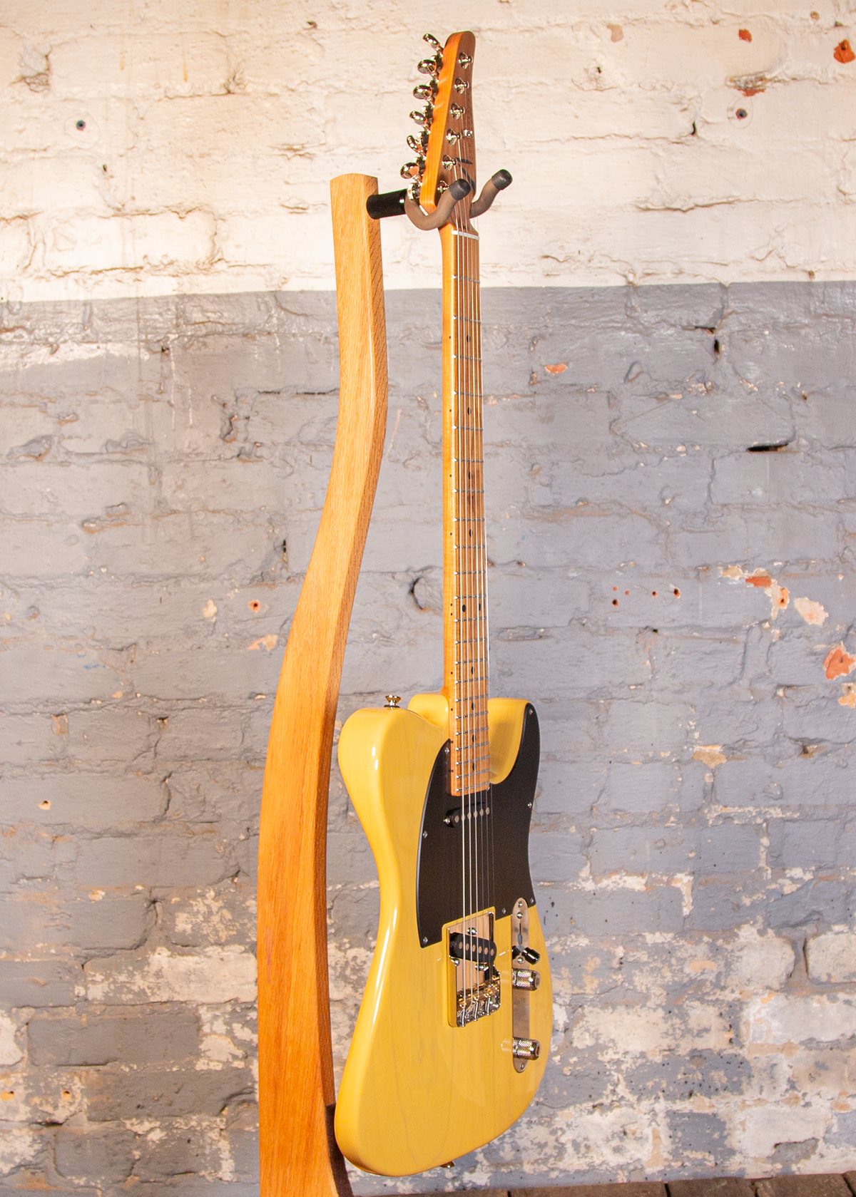 Anderson Guitarworks: T Icon Contoured - Translucent Butterscotch