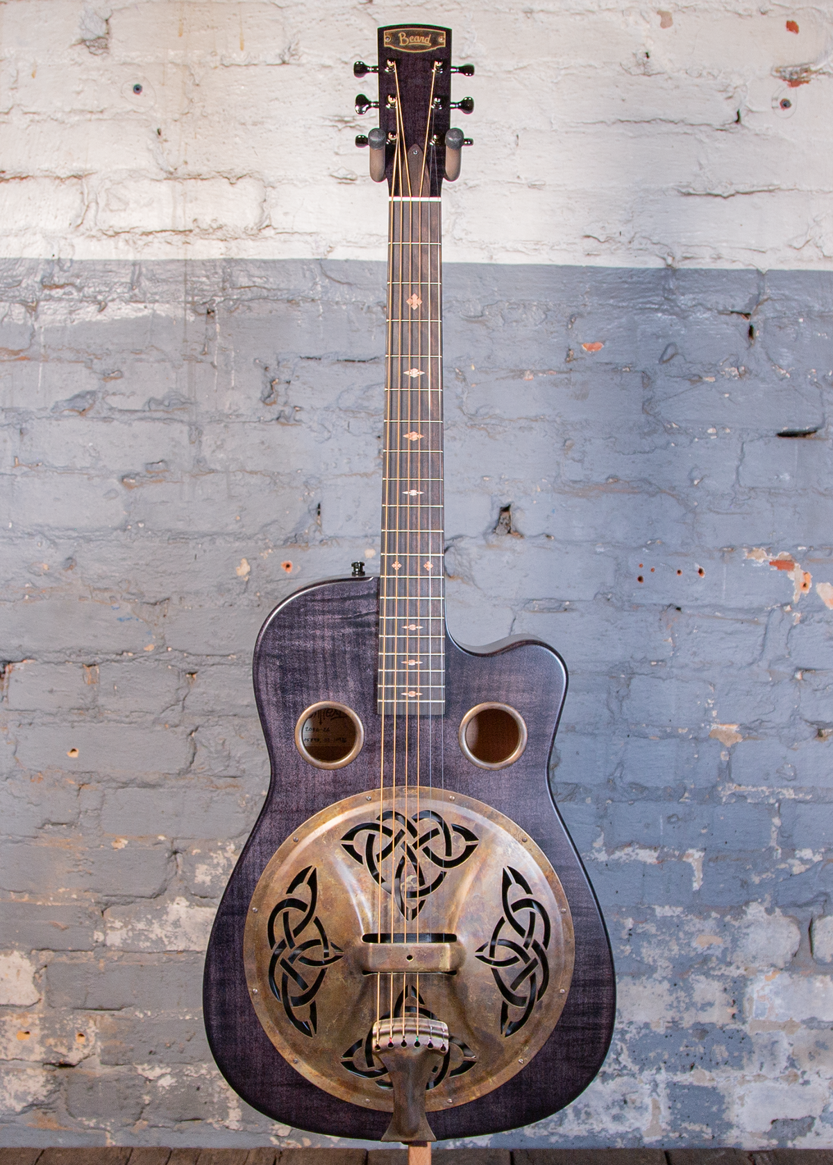 Beard Guitars: Trailhead-E Roundneck - Black Ice