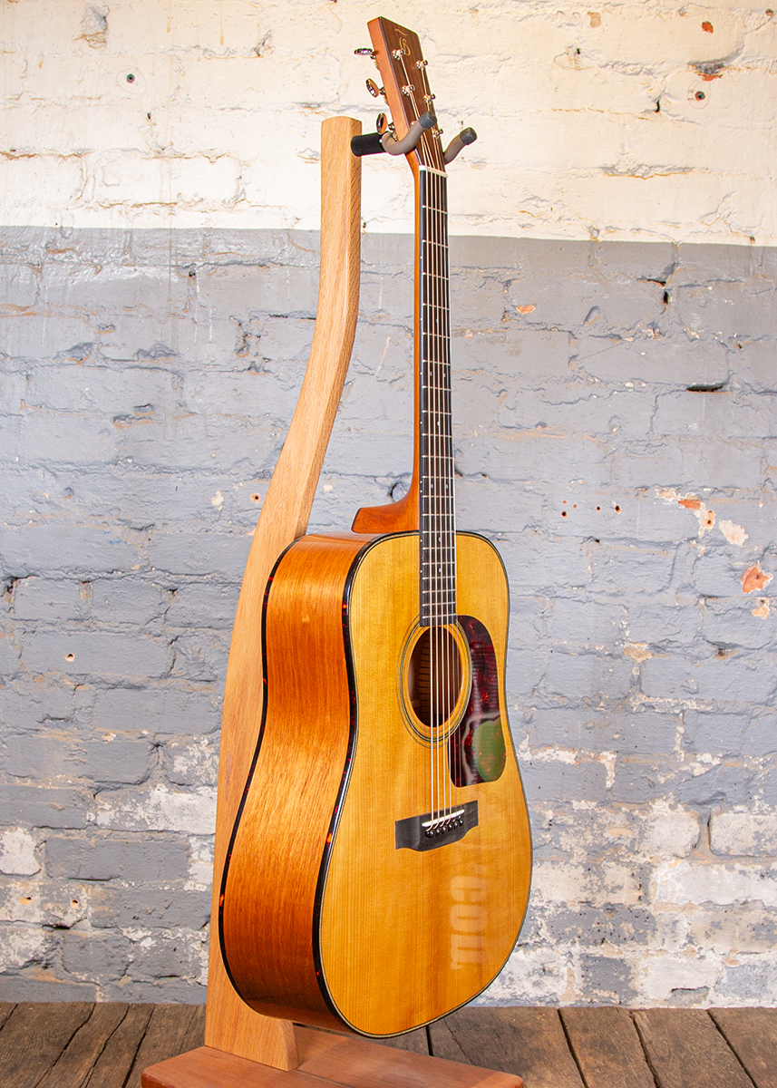 Gallagher Guitars: Bluegrass Bell - Mahogany