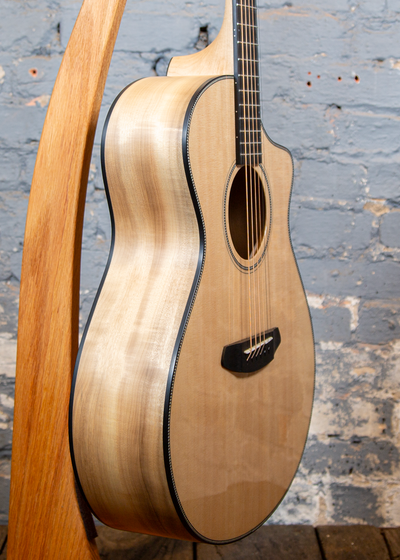 Breedlove: Oregon Concert CE