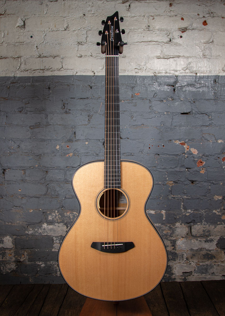 Breedlove: Oregon Concert E with Anthem Pickup