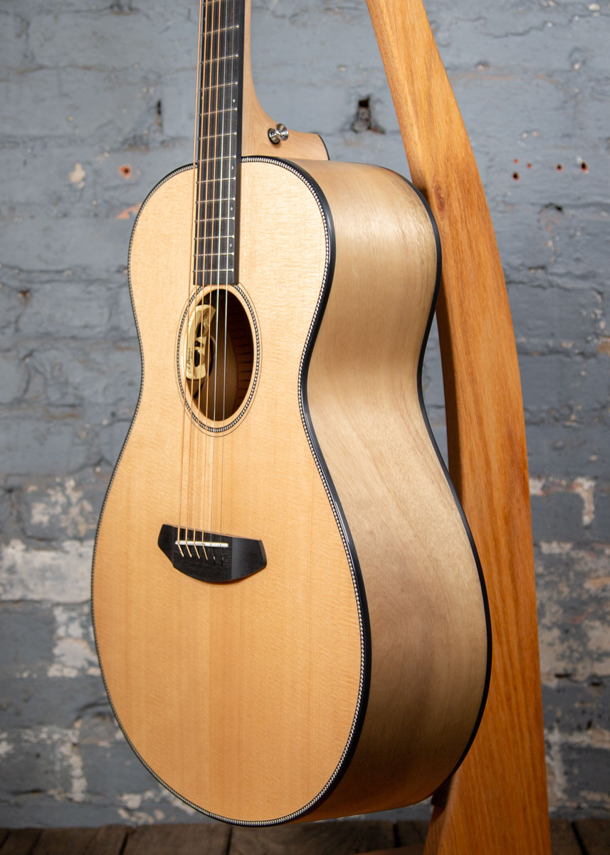 Breedlove: Oregon Concert E with Anthem Pickup