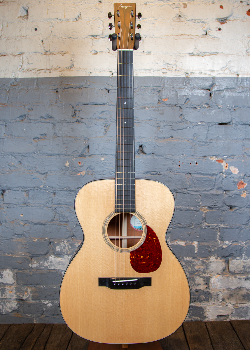 Bourgeois Guitars: Touchstone Country Boy OM