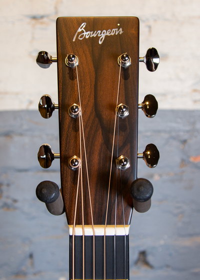 Bourgeois Guitars: Touchstone Country Boy OM