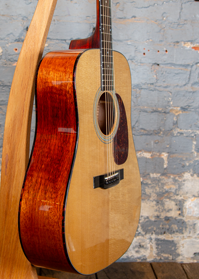 Eastman Guitars: E10D-TC
