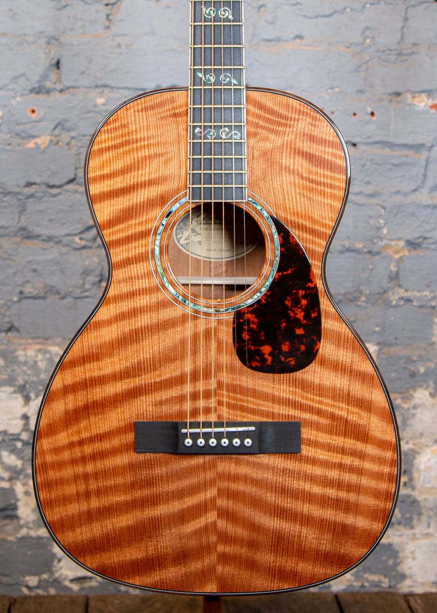 Larrivee Guitars: 00-03- Flamed Redwood Top Special