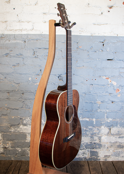 Bourgeois Guitars: Down East Hogtop