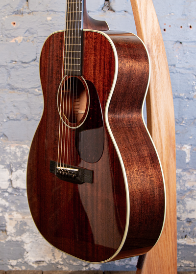Bourgeois Guitars: Down East Hogtop