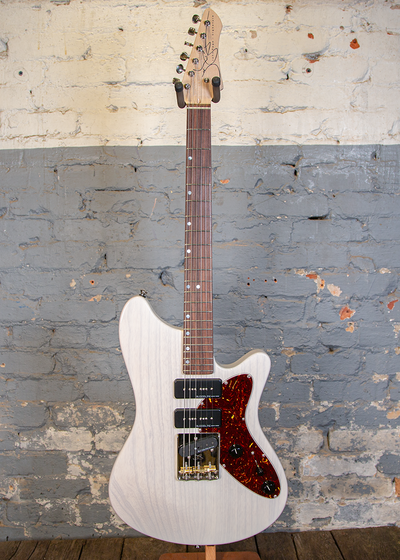 John Page Guitars: JPS DL - Blonde over Ash