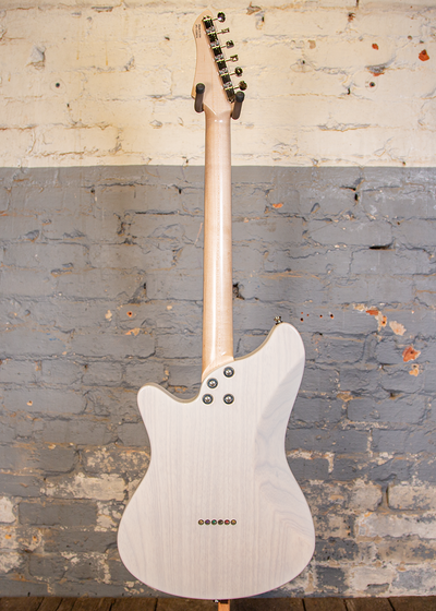 John Page Guitars: JPS DL - Blonde over Ash