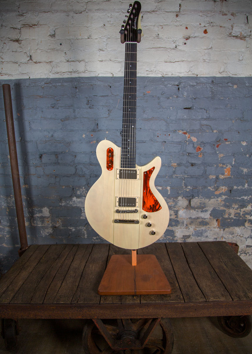 Eastman Guitars: Juliet - Pomona Blonde