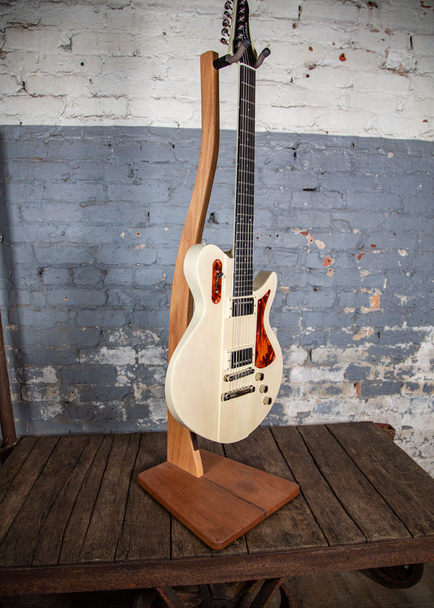 Eastman Guitars: Juliet - Pomona Blonde
