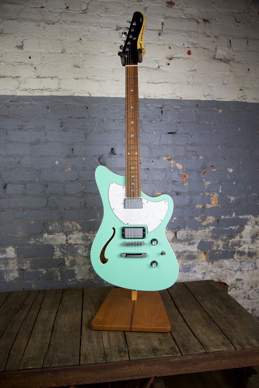 Tagima Guitars: Jet Blues Standard - Surf Green