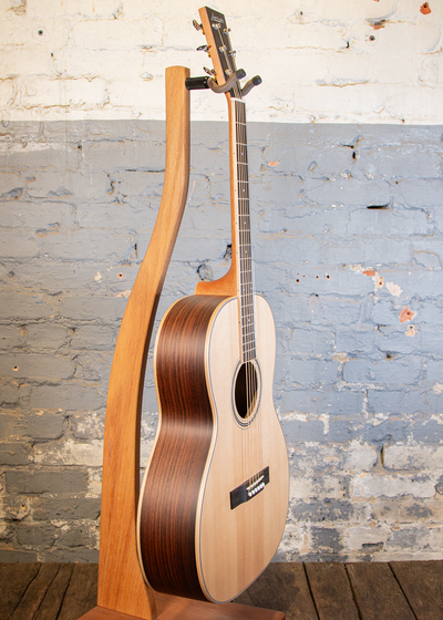 Larrivée Guitars: 000-40R Legacy Series