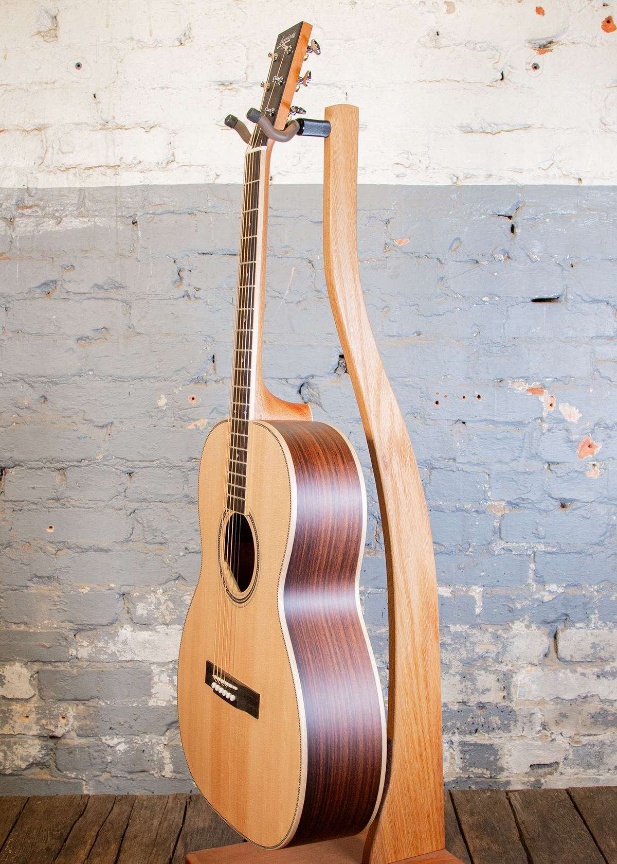 Larrivée Guitars: 000-40R Legacy Series