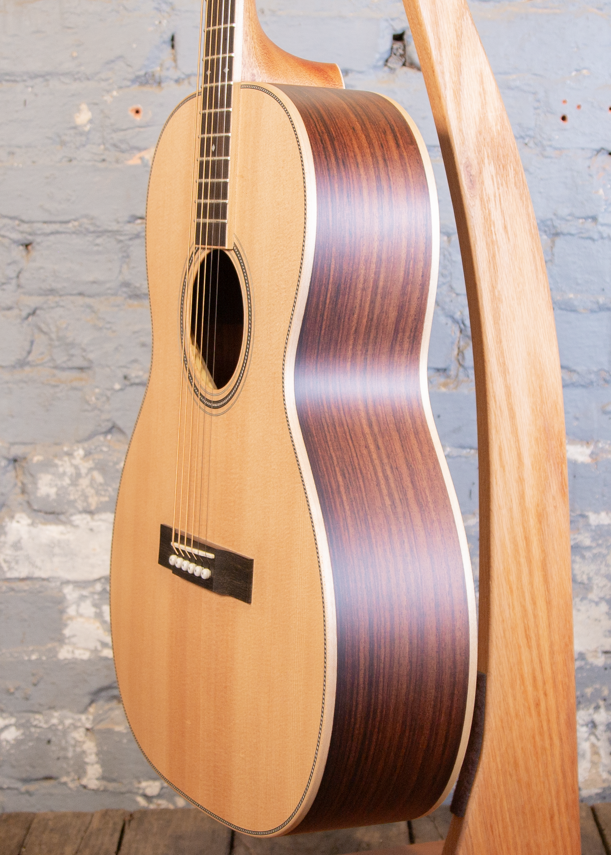 Larrivée Guitars: 000-40R Legacy Series