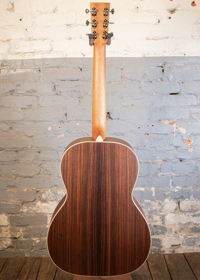 Larrivée Guitars: 000-40R Legacy Series