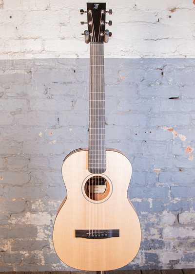 Furch Guitars: Little Jane 10-SM VTC
