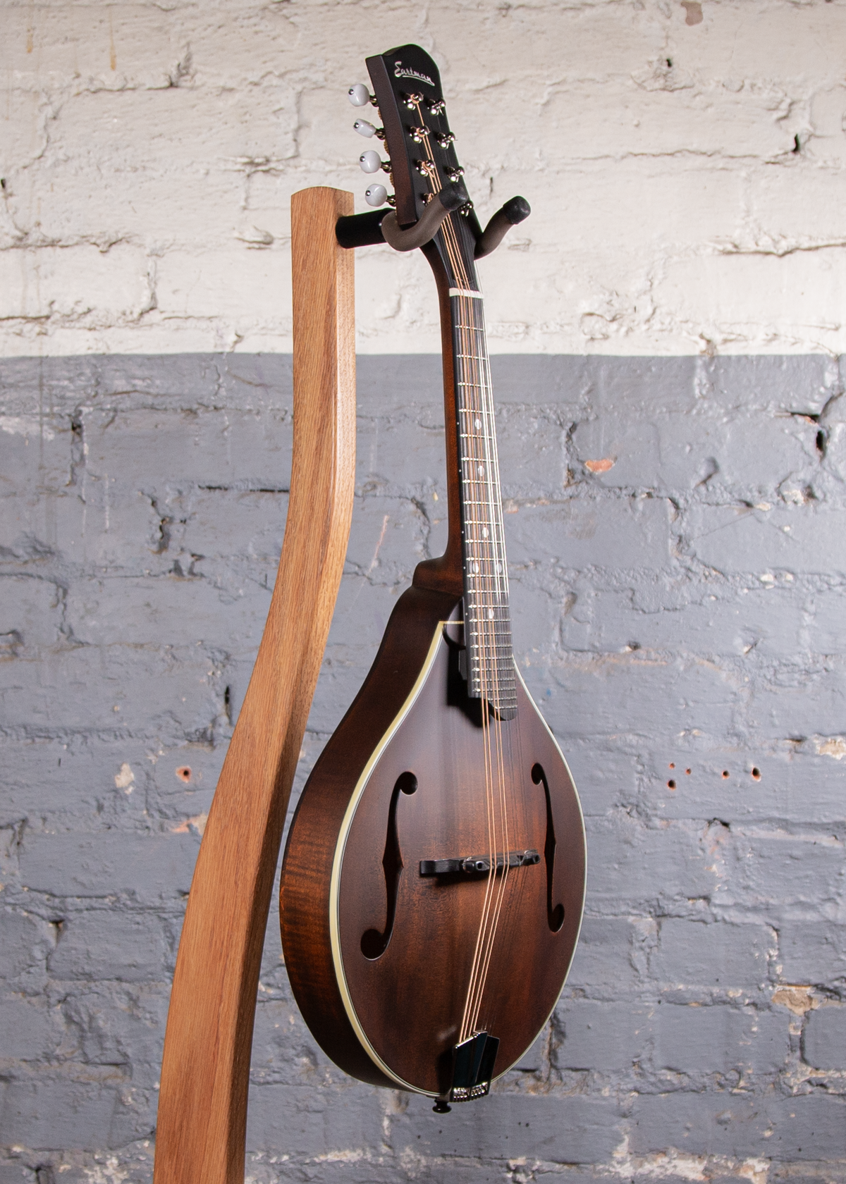 Eastman Guitars: MD-305 Mandolin