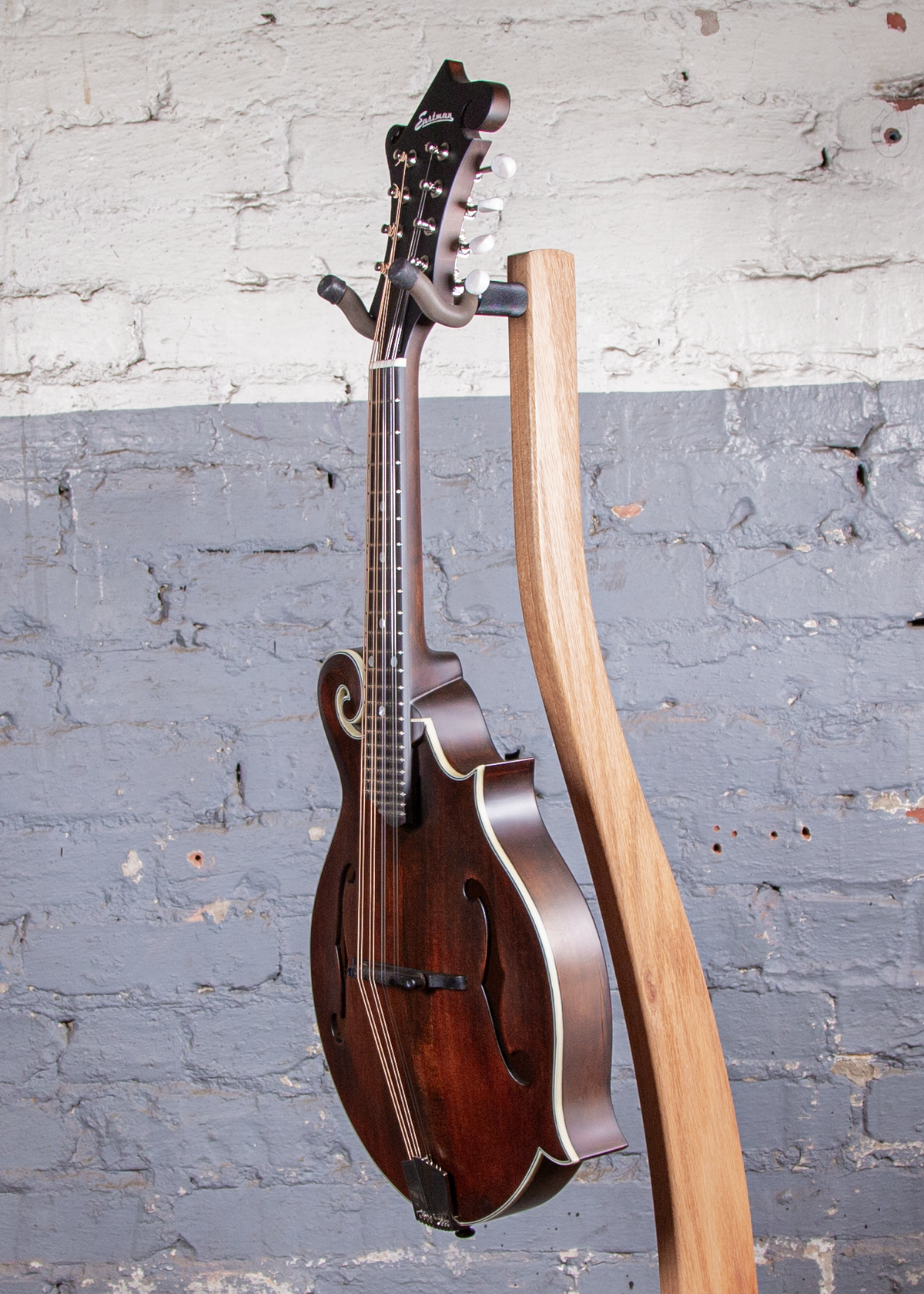 Eastman Guitars: MD-315 Mandolin