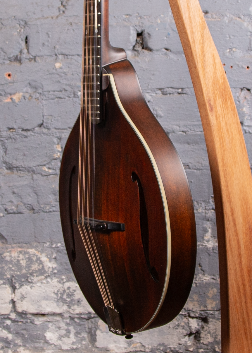 Eastman Guitars: MDO-305 Octave Mandolin