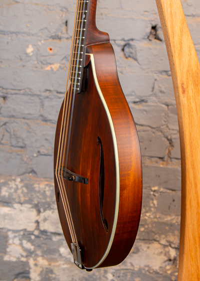Eastman Guitars: MDO-305 Octave Mandolin