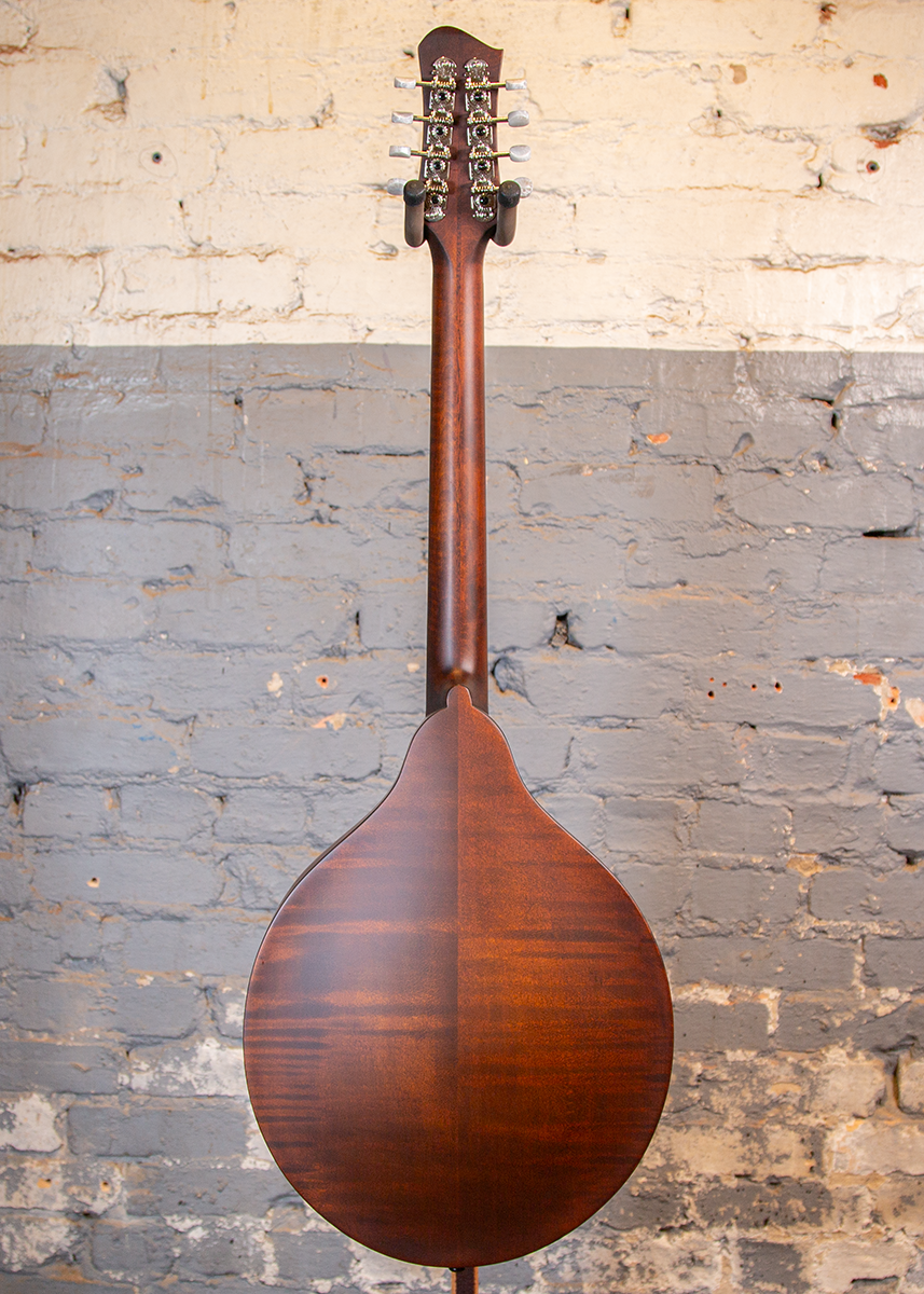 Eastman Guitars: MDO-305 Octave Mandolin