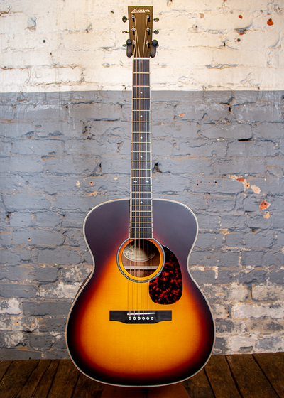 Larrivee Guitars: OM-40 MH