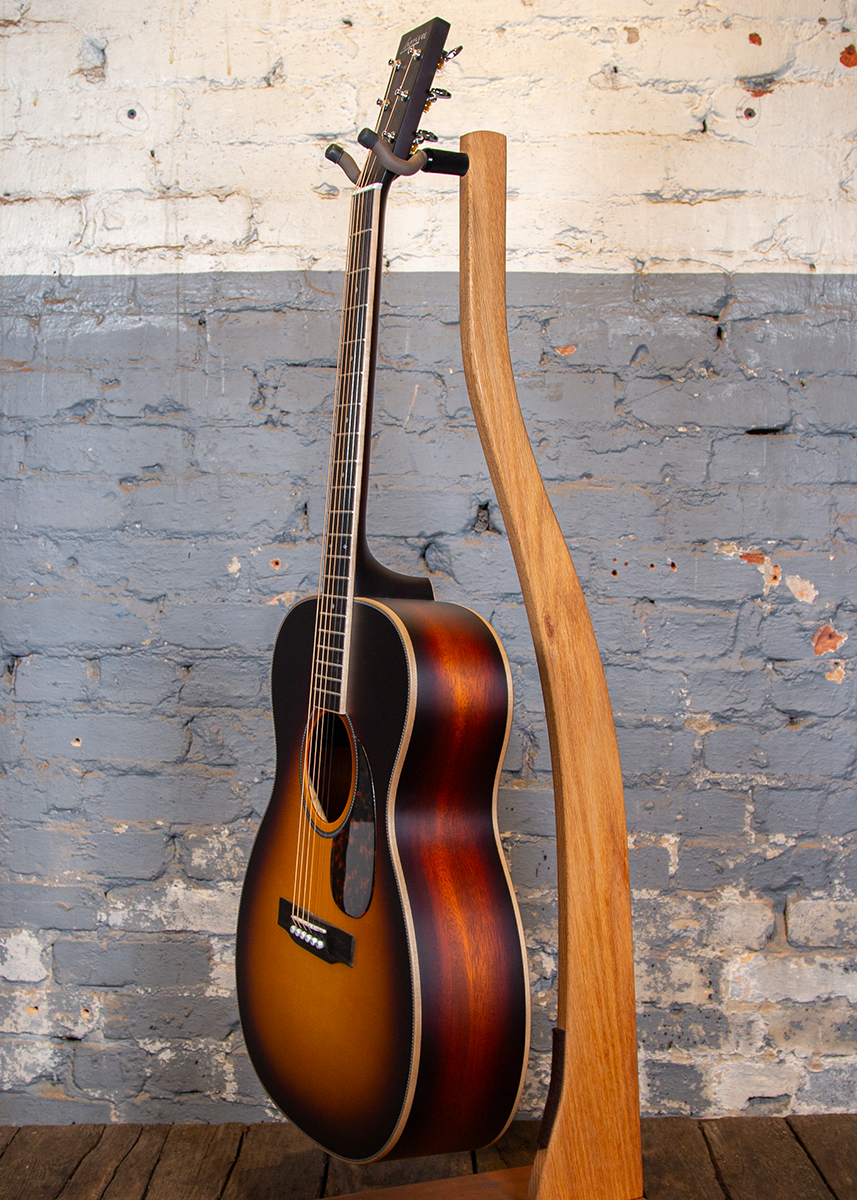 Larrivee Guitars: OM-40 MH