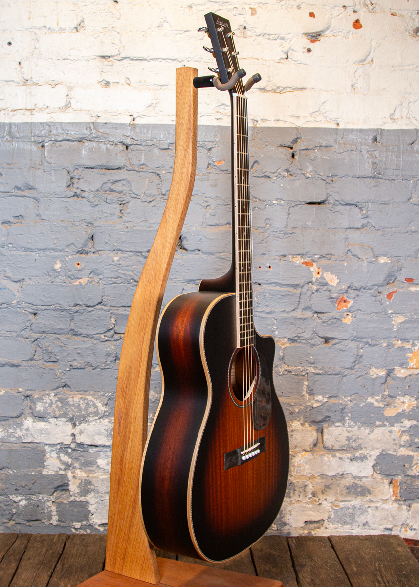Larrivee OMV-40 Tobacco Sunburst w/ Pyramid Bridge