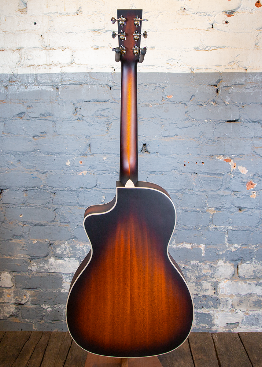 Larrivee Guitars: 00V-40 Mahogany Top, Vintage Burst & Pyramid Bridge