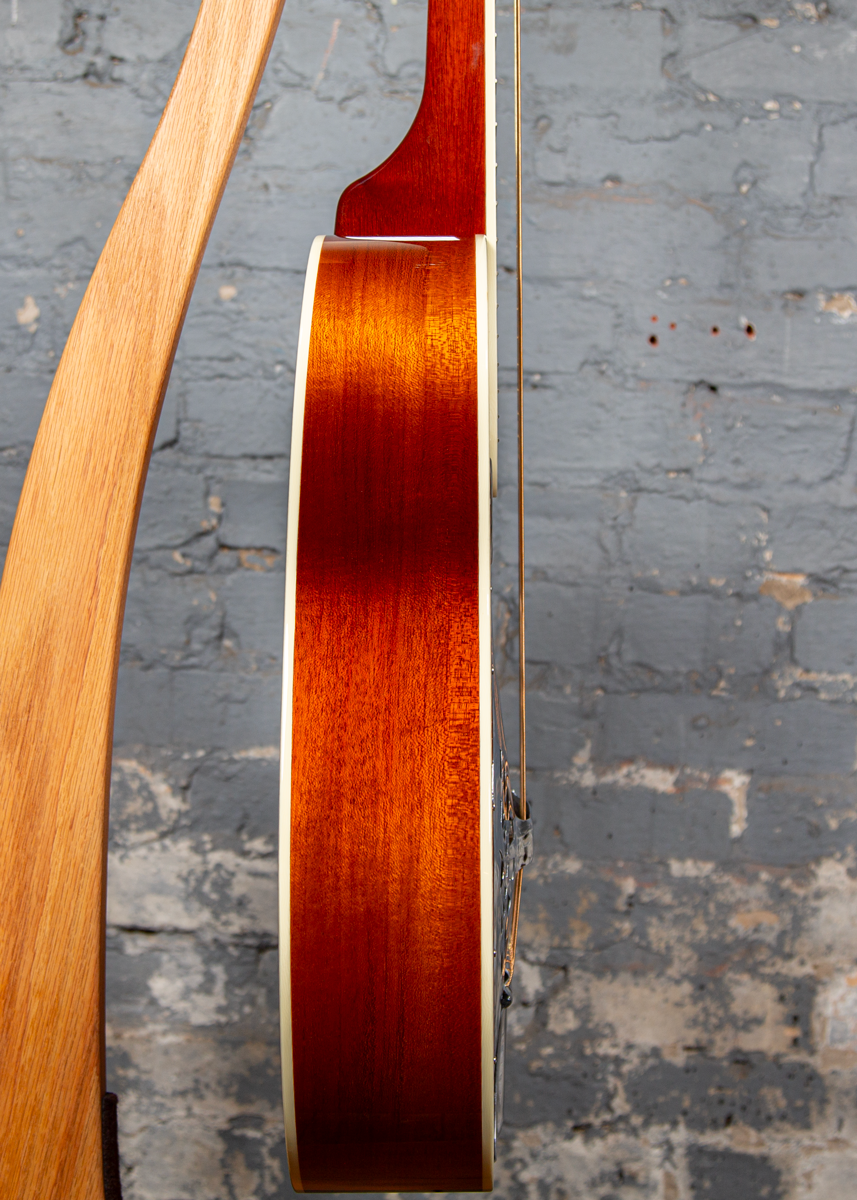 National Guitars: Scheerhorn L-Body Honduras Mahogany