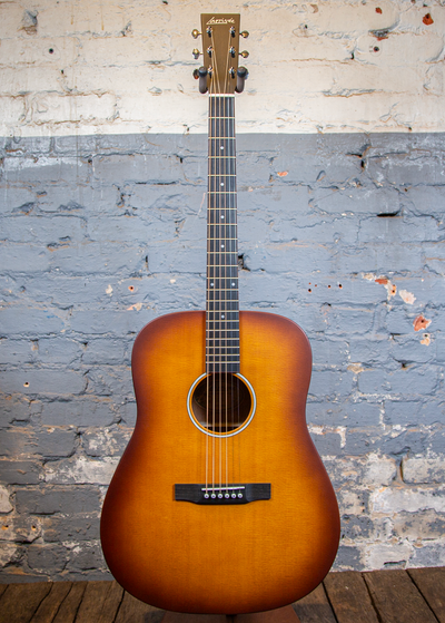 Larrivee Guitars: Simple 6 Dreadnought