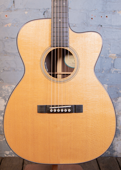 Bourgeois Guitars: Down East Soloist OMCE/DE