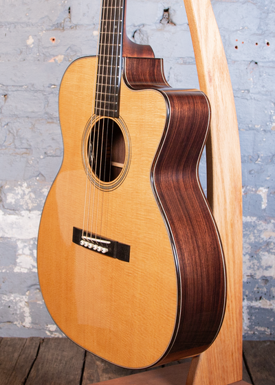 Bourgeois Guitars: Down East Soloist OMCE/DE