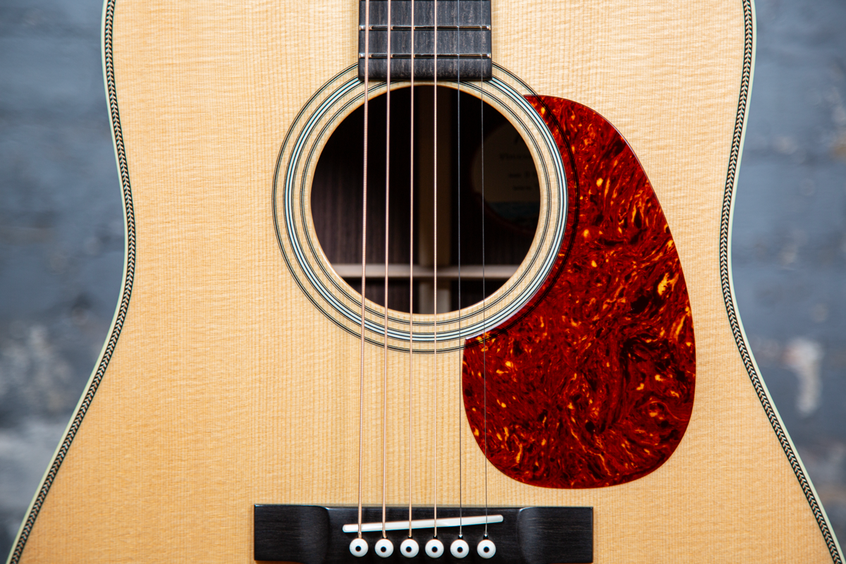 Bourgeois Guitars: Touchstone Vintage Dreadnought
